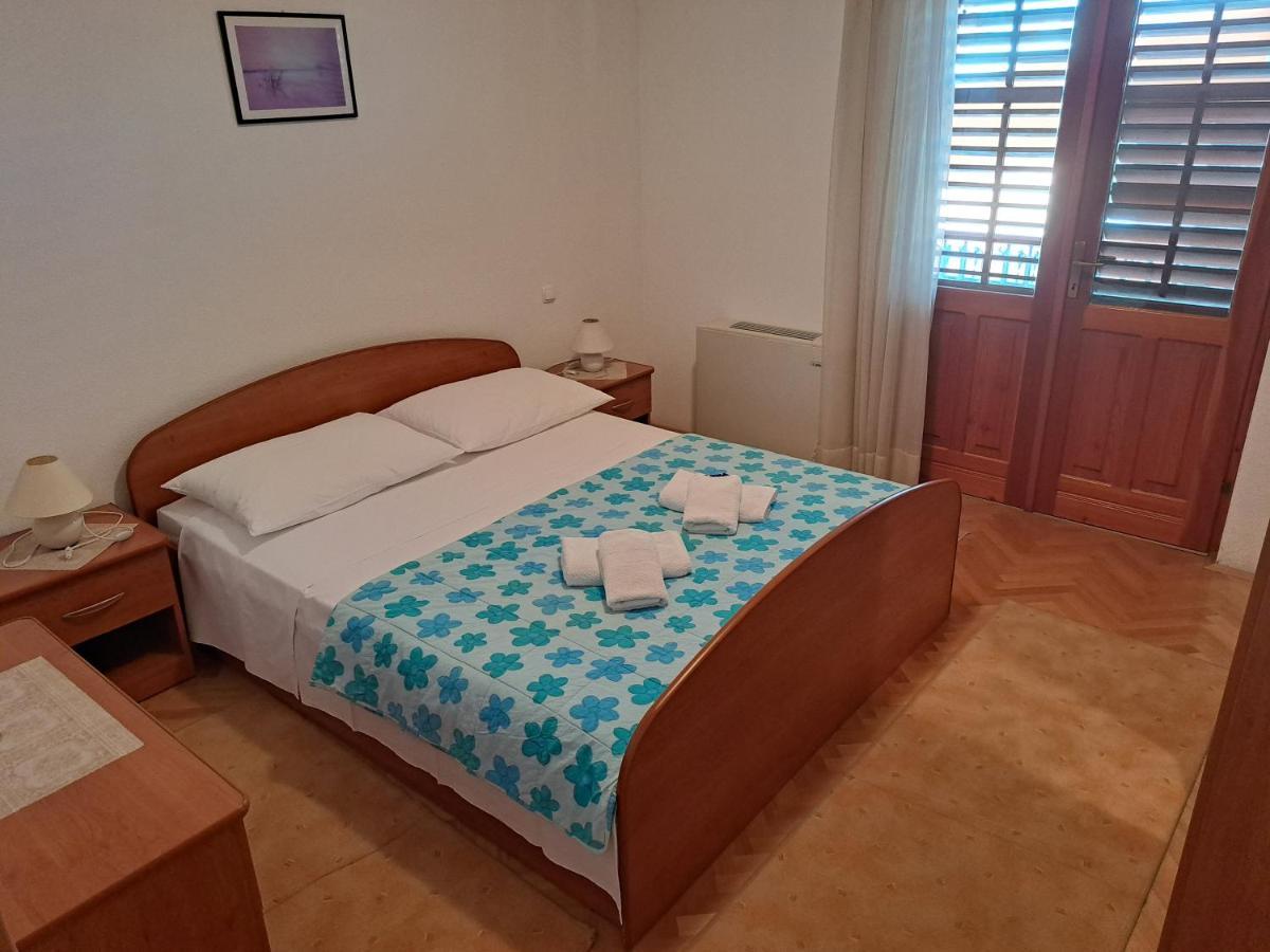 Apartment With Splendid Sea View Trogir Bagian luar foto