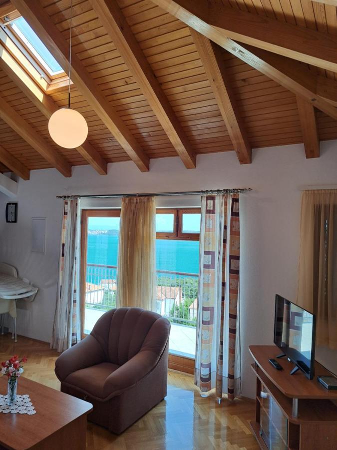 Apartment With Splendid Sea View Trogir Bagian luar foto