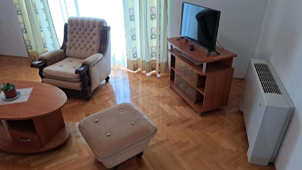 Apartment With Splendid Sea View Trogir Bagian luar foto