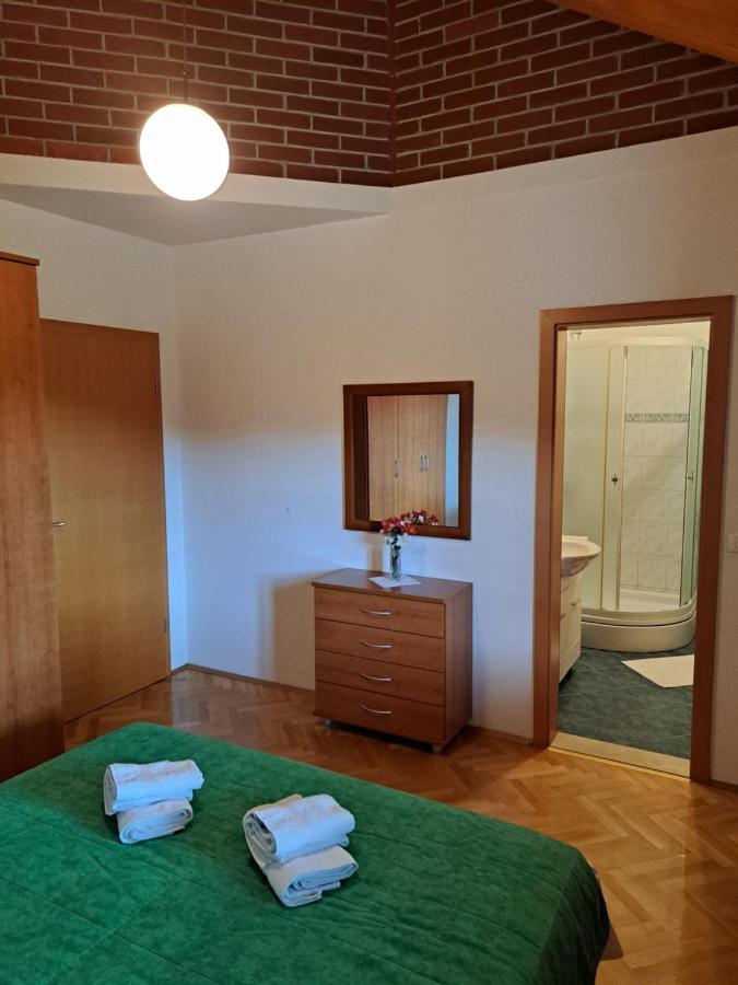 Apartment With Splendid Sea View Trogir Bagian luar foto