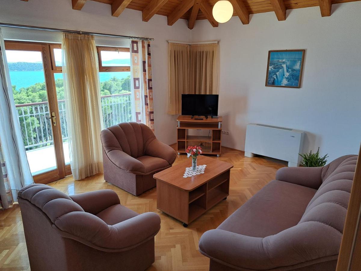 Apartment With Splendid Sea View Trogir Bagian luar foto
