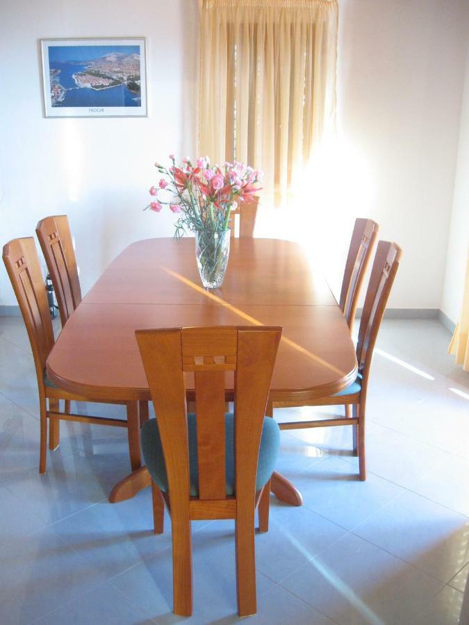 Apartment With Splendid Sea View Trogir Bagian luar foto