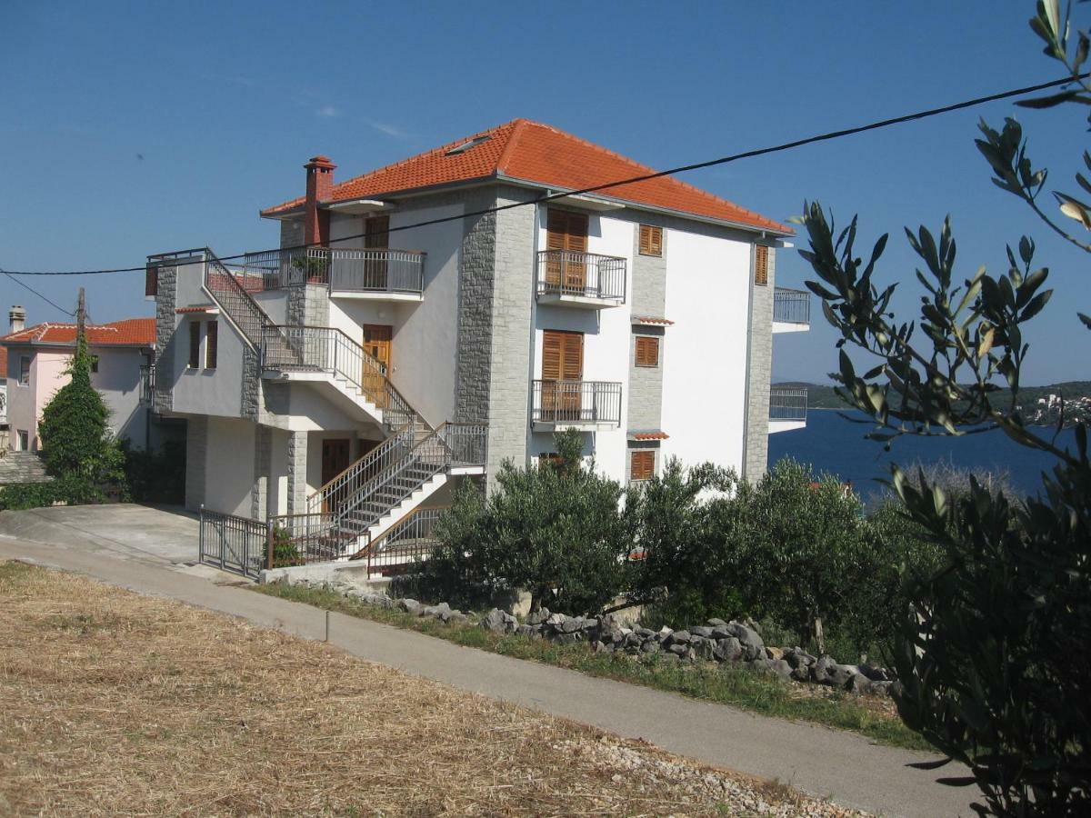 Apartment With Splendid Sea View Trogir Bagian luar foto